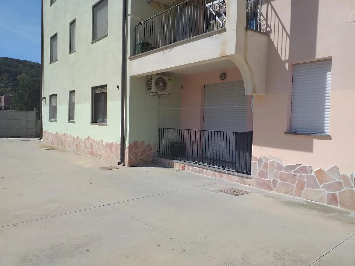 Appartamento Orange House Bosa Italia