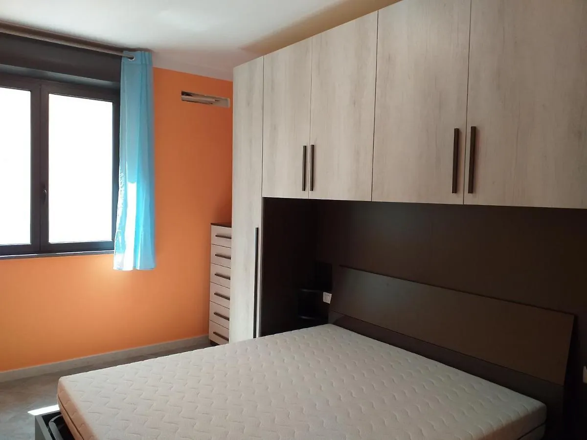 Appartamento Orange House Bosa Italia