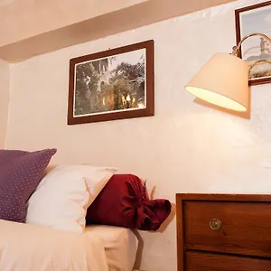 https://charme-in-santa-croce.it-tuscanyhotel.com