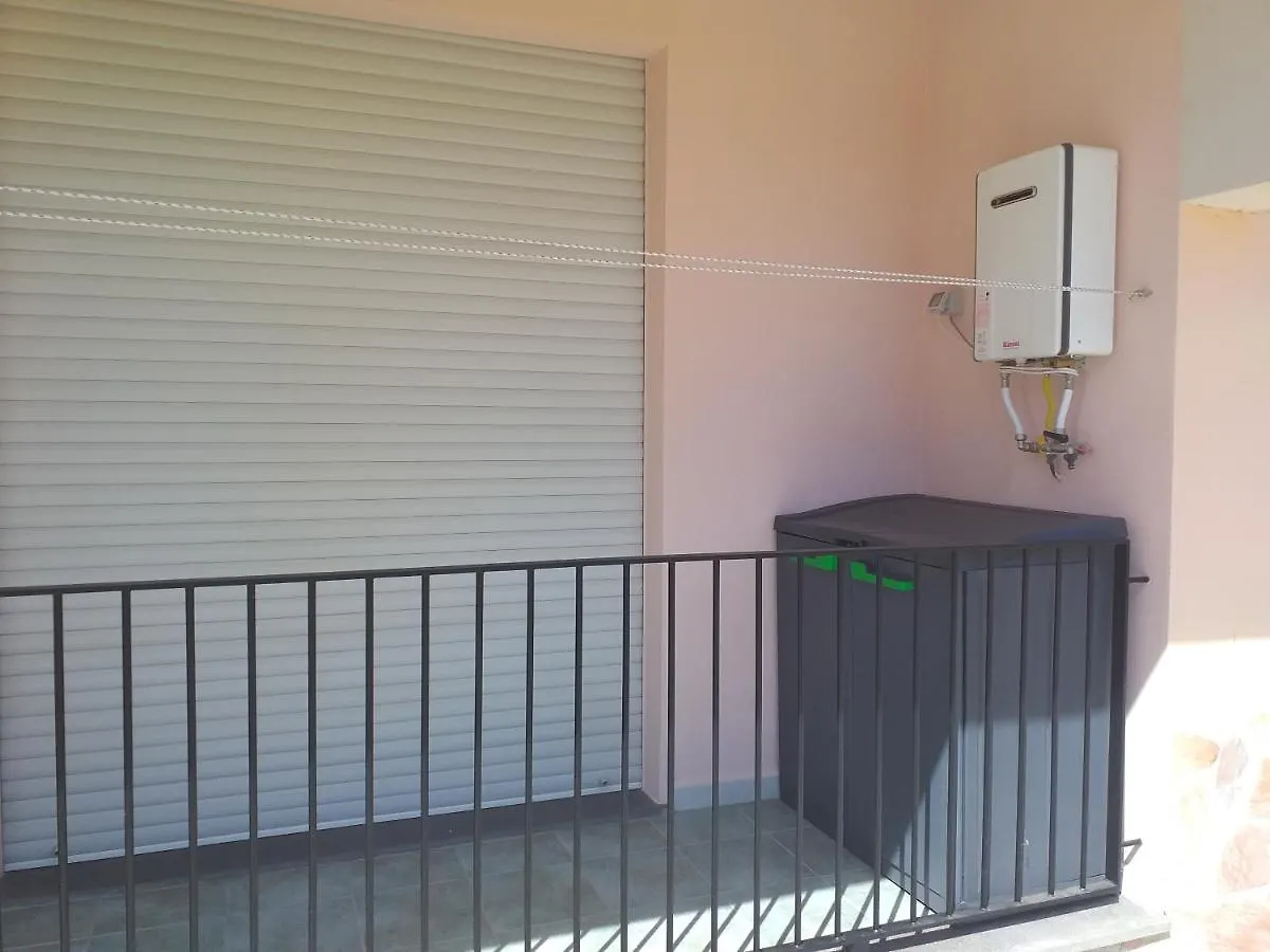 Orange House Apartment Bosa Italy